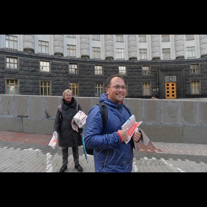 3 жовтня 2018 акція НСЖУ біля Кабміну проти ускладнень роботи з боку Укрпошти.