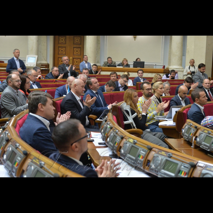 3 жовтня 2018 засідання ВР України.
