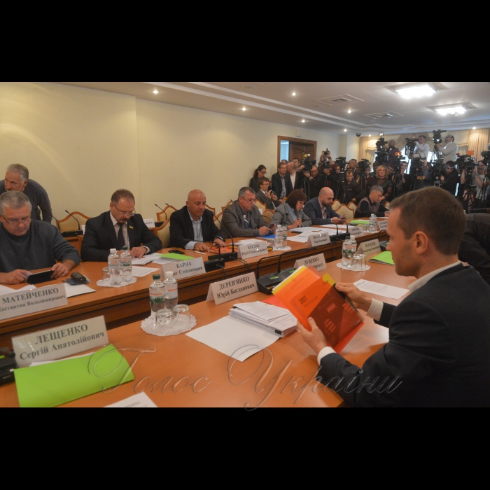 3 жовтня 2018 комітет Верховної Ради України з питань запобігання і протидії корупції провів засідання на якому заслухали звіт директора національного антикорупційного бюро України Артема Ситника.