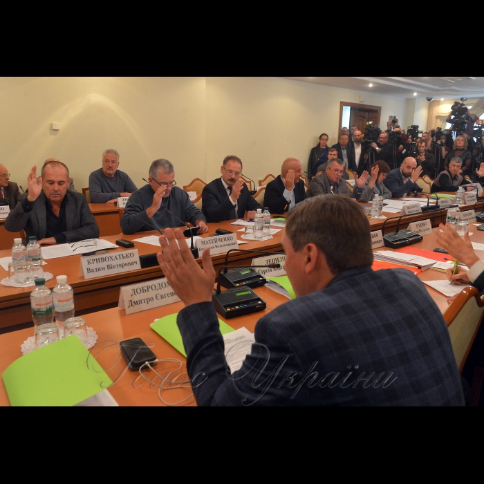 3 жовтня 2018 комітет Верховної Ради України з питань запобігання і протидії корупції провів засідання на якому заслухали звіт директора національного антикорупційного бюро України Артема Ситника.
