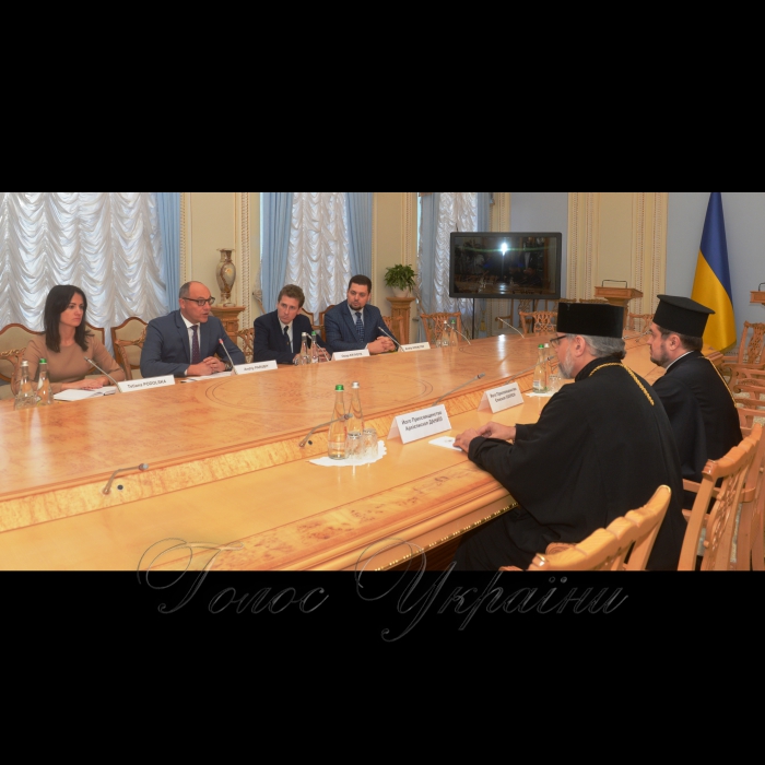 5 жовтня 2018 зустріч Голови Верховної Ради України Андрія Парубія з Екзархами Вселенського Патріарху в Україні – Архієпископом Памфільським і Західної Єпархії Української православної церкви в США Даниїлом та Єпископом Едмонтону і Захiдної Єпархії Української православної церкви в Канаді Іларіоном.