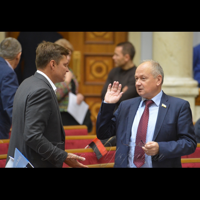 5 жовтня 2018 пленарне засідання Верховної Ради України.