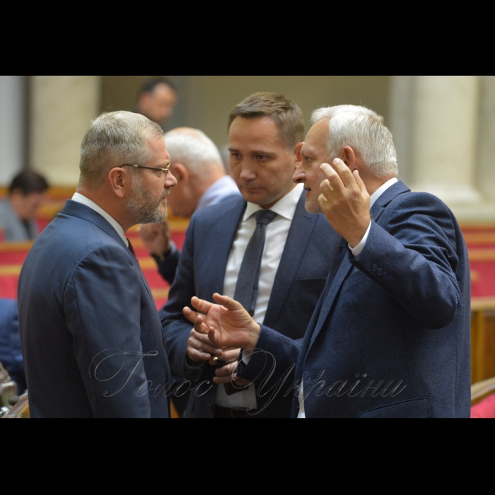 5 жовтня 2018 пленарне засідання Верховної Ради України.