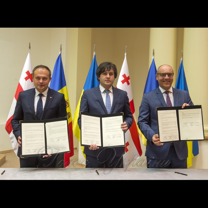 6 жовтня 2018 розпочалась робоча поїздка участю Голови Верховної Ради України Андрія Парубія до Грузії (Тбілісі).
Церемонія підписання Статуту Міжпарламентської асамблеї Парламенту Грузії, Парламенту Республіки Молдова та Верховної Ради України.