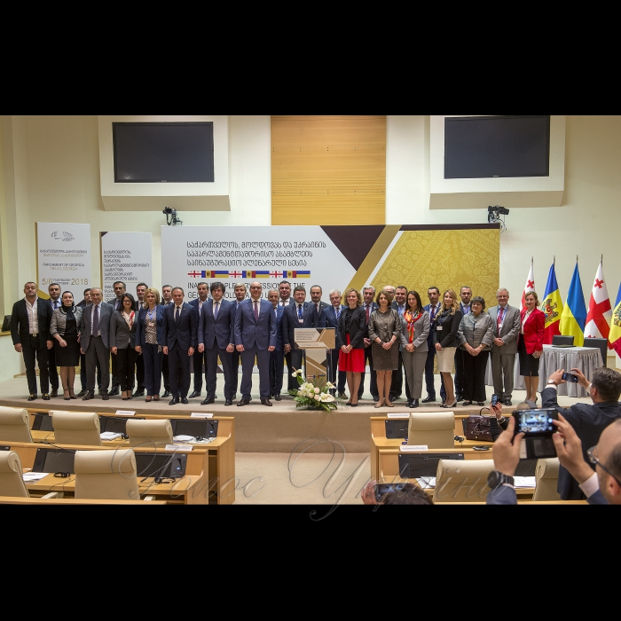 6 жовтня 2018 розпочалась робоча поїздка участю Голови Верховної Ради України Андрія Парубія до Грузії (Тбілісі).
Церемонія підписання Статуту Міжпарламентської асамблеї Парламенту Грузії, Парламенту Республіки Молдова та Верховної Ради України.