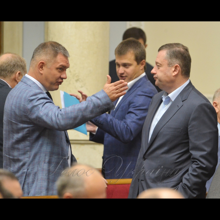 17 жовтня 2018 пленарне засідання Верховної Ради України.
Борис Козир, Ярослав Дубневич БП.