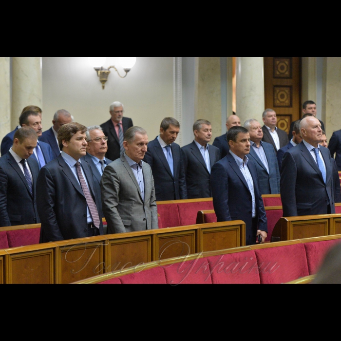 6 листопада 2018 ранкове пленарне засідання Верховної Ради України. 
Голова Верховної Ради України А.Парубій відкрив ранкове пленарне засідання. 
А.Парубій від імені Верховної Ради висловив співчуття рідним та близьким відомої громадської активістки, радниці міського голови Херсона Катерини Гандзюк, яка померла 4 листопада в опіковому відділенні Київської міської лікарні №2.