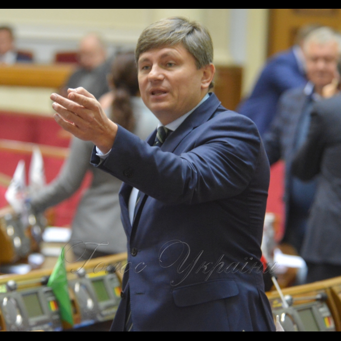 7 листопада 2018 пленарне засідання Верховної Ради України. 
Артур Герасимов БП.