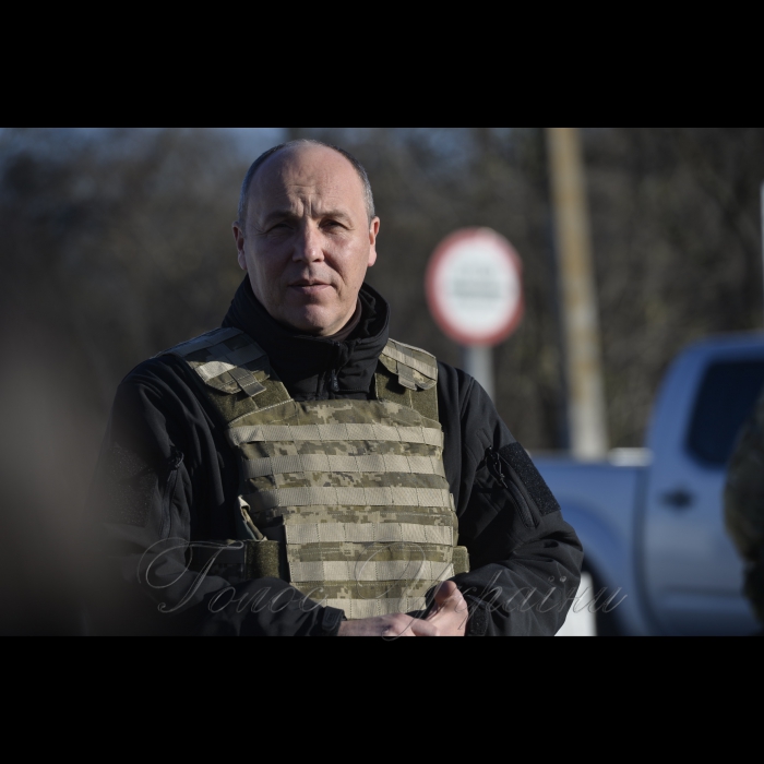 9 листопада 2018 Голова Верховної Ради України Андрій Парубій разом с Президентом Парламентської асамблеї НАТО Раса ЮКНЯВІЧЄНЄ здійснили робочу поїздку до Донецької області. Також в складе делегації були  народний депутат України Голова Постійної делегації Верховної Ради України у Парламентській асамблеї НАТО Ірина ФРІЗ, Голова комітету з питань цивільного виміру безпеки Парламентської асамблеї НАТО Андріус АВІЗІУС та інші.
