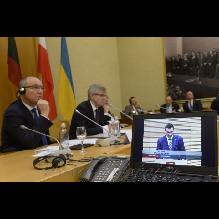 13 листопада 2018 візит Голови Верховної Ради України А.В.Парубія до Литовської Республіки для участі у роботі 9-ї сесії Міжпарламентської асамблеї Сейму Литовської Республіки, Сейму і Сенату Республіки Польща 
та Верховної Ради України.
Прес-конференція Спікера Сейму Литовської Республіки Віктораса Пранцкєтіса, Голови Верховної Ради України Андрія Парубія, Маршалека Сейму Республіки Польща Станіслава Карчевського.