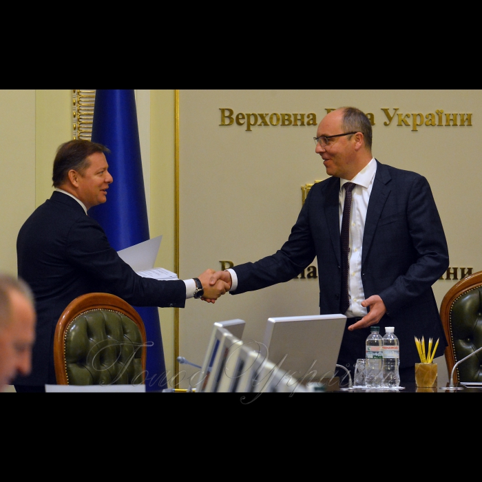 19 листопада 2018 погоджувальна рада у Верховній Раді України.
Олег Ляшко (РП), Андрій Парубій голова ВРУ.