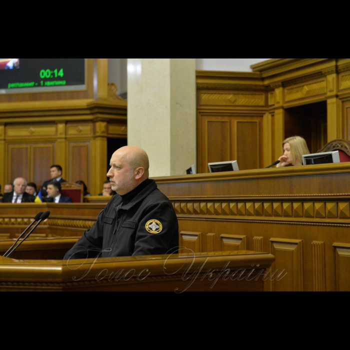 26 листопада 2018 позачергове засідання Верховної Ради України щодо введення воєнного стану. Вечірне засідання.
А. Парубій повідомив, що в позачерговому пленарному засіданні бере участь Президент України Петро Порошенко.
Прийнято Закон 