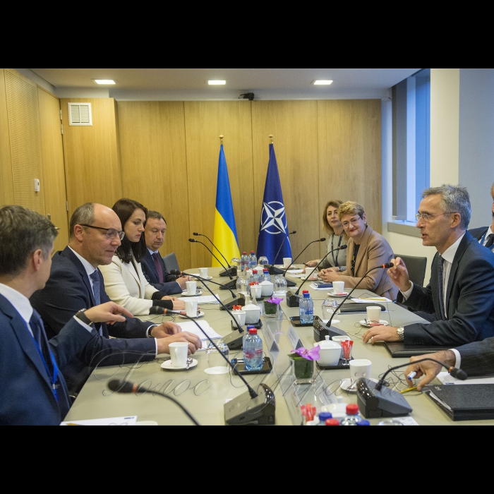 27 листопада 2018 робочий візит Голови Верховної Ради України Андрія Парубія до інституцій Європейського Союзу, НАТО та Королівства Бельгія.
Зустріч Голови Верховної Ради України Андрія Парубія з Генеральним Секретарем НАТО Єнсом Столтенбергом.