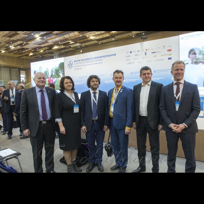 5 грудня 2018 за участью Голови ВР України Андрія Парубія, президента України Петра Порошенка, Прем’єр-міністра України Володимира Гройсмана у Києві відкрився масштабний Форум місцевого самоврядування, в рамках якого - ІІІ Форум об’єднаних громад.
