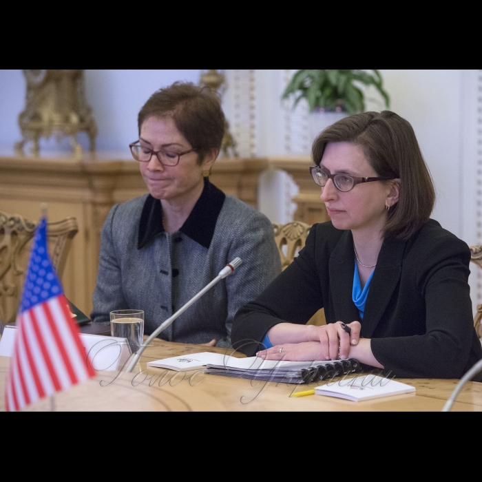 6 грудня 2018 зустріч Голови Верховної Ради України Андрія Парубія із заступником помічника Міністра оборони США з питань України, Росії та Євразії Лорою Купер