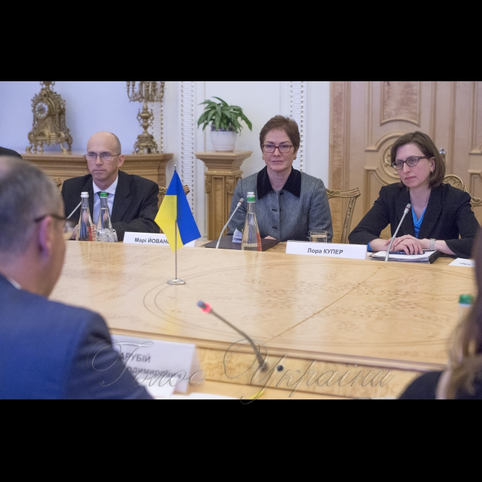 6 грудня 2018 зустріч Голови Верховної Ради України Андрія Парубія із заступником помічника Міністра оборони США з питань України, Росії та Євразії Лорою Купер