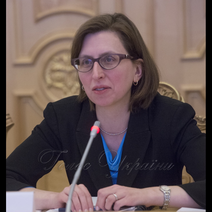 6 грудня 2018 зустріч Голови Верховної Ради України Андрія Парубія із заступником помічника Міністра оборони США з питань України, Росії та Євразії Лорою Купер