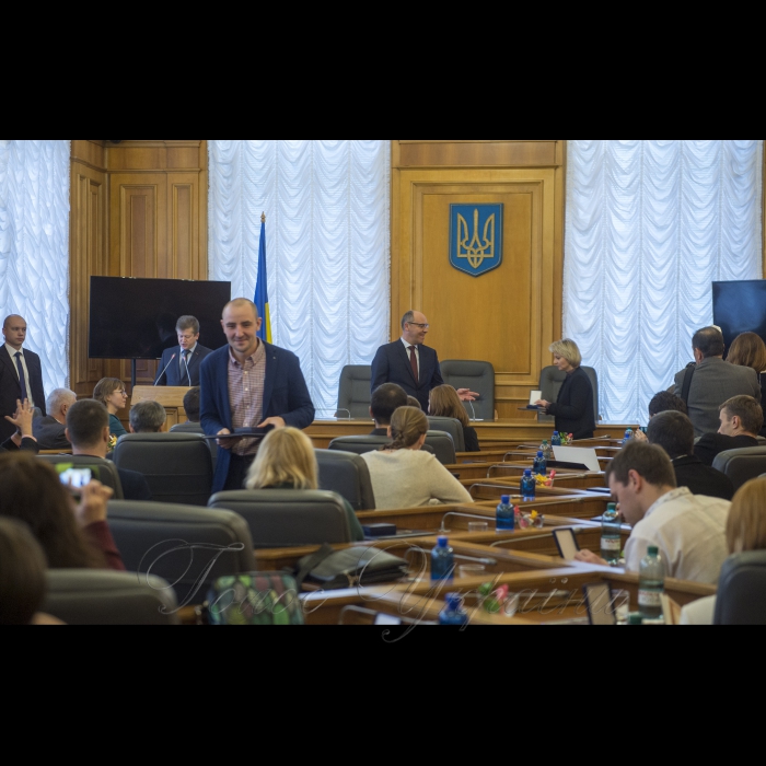 7 грудня 2018 Голова Верховної Ради України Андрій Парубій вручив Премії Верховної Ради України найталановитішим молодим ученим в галузі фундаментальних і прикладних досліджень та науково-технічних розробок за вагомий особистий внесок в інноваційний розвиток держави, значні наукові здобутки, плідну навчально-педагогічну діяльність.
