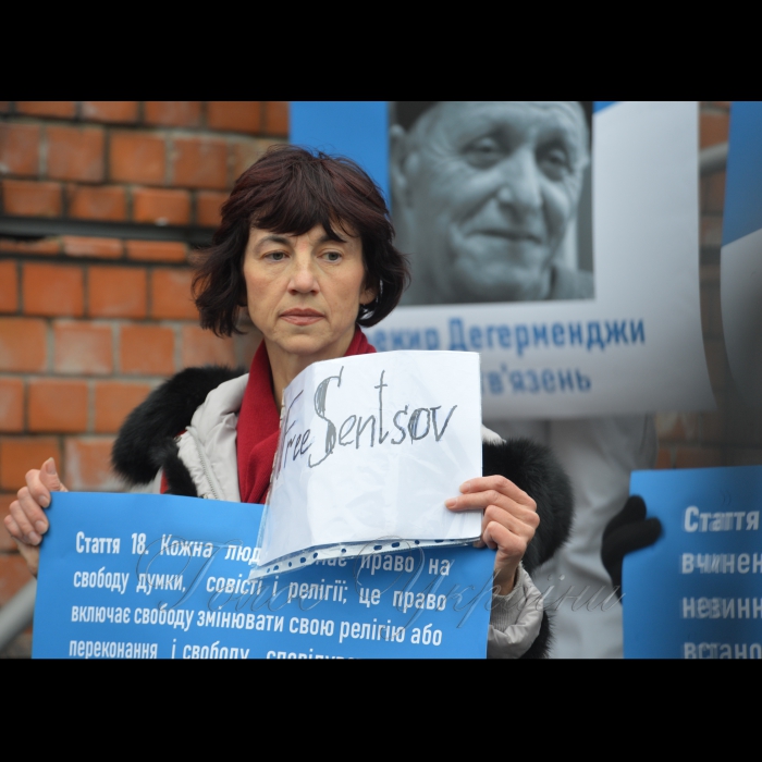 11 грудня 2018 акція під Посольством ЄС в Україні в рамках глобальної акції #SaveOlegSentsov з нагоди вручення Олегу Сенцову премії ім. Сахарова.
