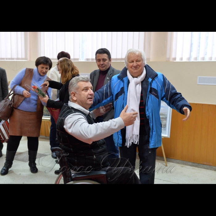 11 грудня 2018 святкування 55-річчя художника Юрія Пацана.
Художник Юрій Пацан з другом, оперним співаком Миколою Сікорою.