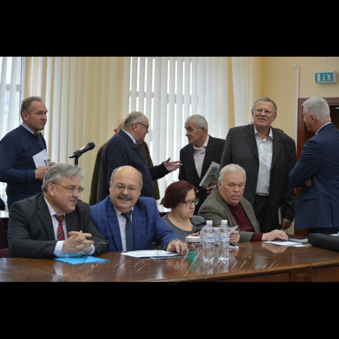12 грудня 2018 «Круглий стіл» на тему: «Чорнобильське співтовариство та ядерна енергетика. Взаємодія та співпраця».
До Дня вшанування учасників ліквідації наслідків аварії на Чорнобильській АЕС, що відзначається в Україні 14 грудня, було проведено «круглий стіл» на тему: «Чорнобильське співтовариство та ядерна енергетика. Взаємодія та співпраця».