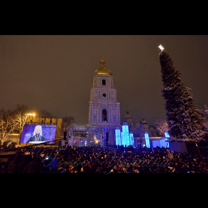 15 грудня 2018 Голова ВР України Андрій Парубій, президент України Петро Порошенко взяли участь у Об’єднавчому соборі українських православних церков, що пройшов у Софії Київській. 