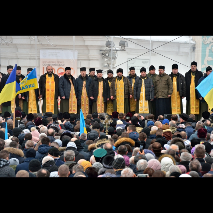 15 грудня 2018 Голова ВР України Андрій Парубій, президент України Петро Порошенко взяли участь у Об’єднавчому соборі українських православних церков, що пройшов у Софії Київській. 