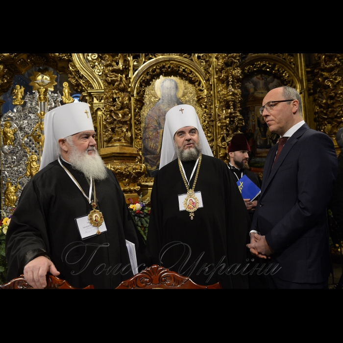 15 грудня 2018 Голова ВР України Андрій Парубій, президент України Петро Порошенко взяли участь у Об’єднавчому соборі українських православних церков, що пройшов у Софії Київській де ректор та професор кафедри біблійних і філологічних дисциплін Київської православної богословської академії Епіфаній обраний предстоятелем єдиної помісної православної церкви в Україні.
