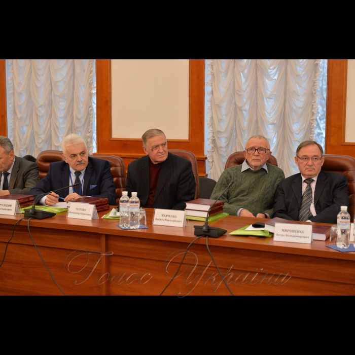 18 грудня 2018 ректор Національного педагогічного університету імені М.П. Драгоманова Віктор Андрущенко презентував книгу.