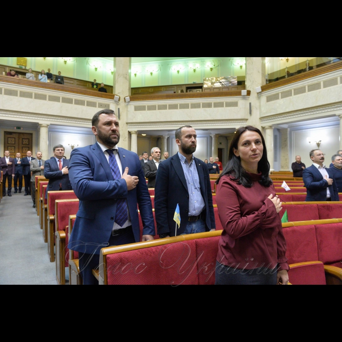 18 січня 2019 пленарне засідання Верховної Ради України. Останній день пленарної роботи дев’ятої сесії Верховної Ради України.
Виступ Голови Верховної Ради України Андрія Парубія під час закриття дев’ятої сесії Верховної Ради України.
Павло Кишкар, Ганна Гопко.