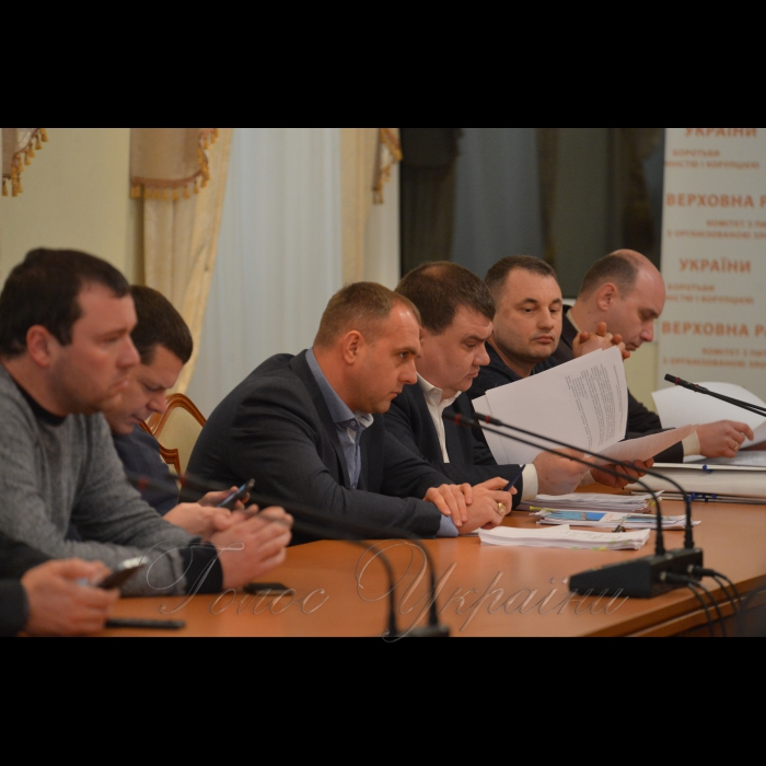 22 січня 2019 Голова підкомітету з питань взаємодії з громадянським суспільством Комітету Верховної Ради України з питань запобігання і протидії корупції Ігор Луценко під час позачергового засідання підкомітету з питань взаємодії з громадянським суспільством Комітету Верховної Ради України з питань запобігання і протидії корупції на тему: «Корупційні схеми у сфері технічного контролю транспортних засобів».
У заході взяли участь народні депутати України, представники Міністерства інфраструктури України, Міністерства внутрішніх справ України, Головного сервісного центру Міністерства внутрішніх справ України, Національної поліції України, Національного агентства з акредитації України, представники громадських організацій, незалежна громадськість та експерти. 