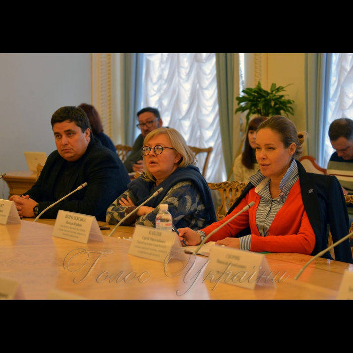 27 січня 2019 комітет Верховної Ради України з питань соціальної політики, зайнятості та пенсійного забезпечення провів чергове засідання робочої групи з метою вивчення ситуації, яка виникла у Клінічному санаторії «Лермонтовський». Наталія Королевська член Комітету Верховної Ради України з питань соціальної політики, зайнятості та пенсійного забезпечення, Світлана Фабрикант н.д. 7 скликання, Дмитро Антіпов директор санаторію «Лермонтовський» (справа наліво).