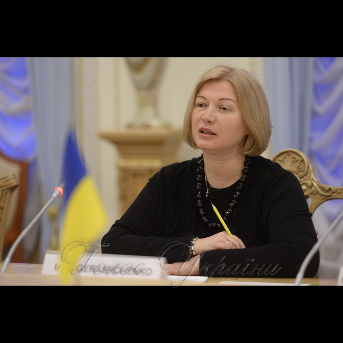 28 січня 2019 зустріч першого заступника Голови Верховної Ради України Ірини Геращенко з міністром закордонних справ Чеської Республіки Томашом Петршічеком. 
Вже завтра чеська делегація планує відвідати Донбас, тож особливу увагу приділили безпековим, гуманітарним і екологічним питанням на Донбасі, загостренні ситуації в Азово-Чорноморському регіоні.