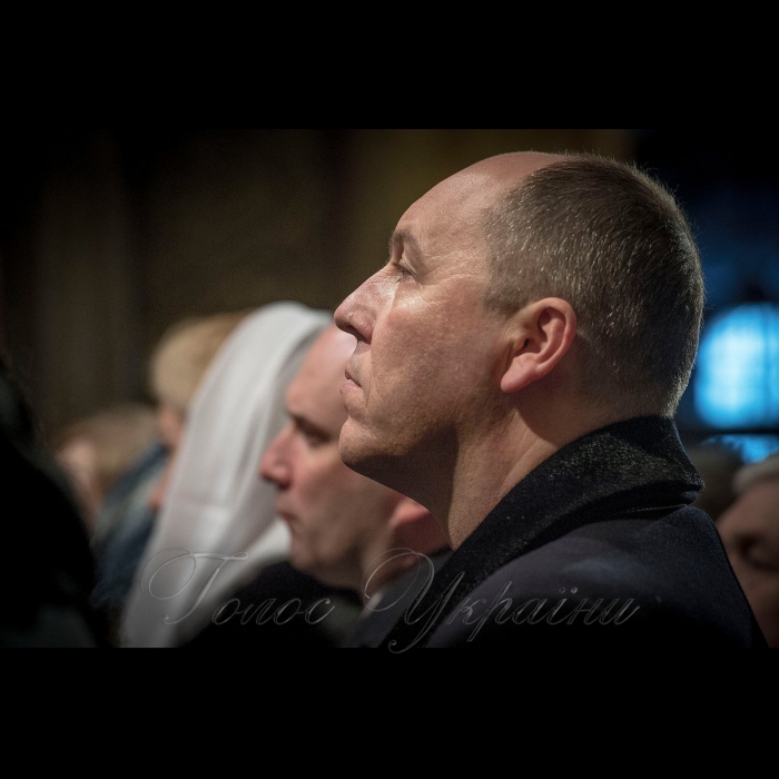 3 лютого 2019 Голова Верховної Ради України Андрій Парубій взяв участь у церемонії інтронізації предстоятеля Православної церкви України (ПЦУ), митрополита Київського і всієї України Епіфанія. 
У Соборі Святої Софії Київської під час божественної літургії 3 лютого відбулася церемонія інтронізації (входження на престол) предстоятеля Православної церкви України (ПЦУ), митрополита Київського і всієї України Епіфанія.  
У церемонії взяли участь Президент України Петро Порошенко та його дружина Марина Порошенко, урядовці, представники духовенства та громадськості.