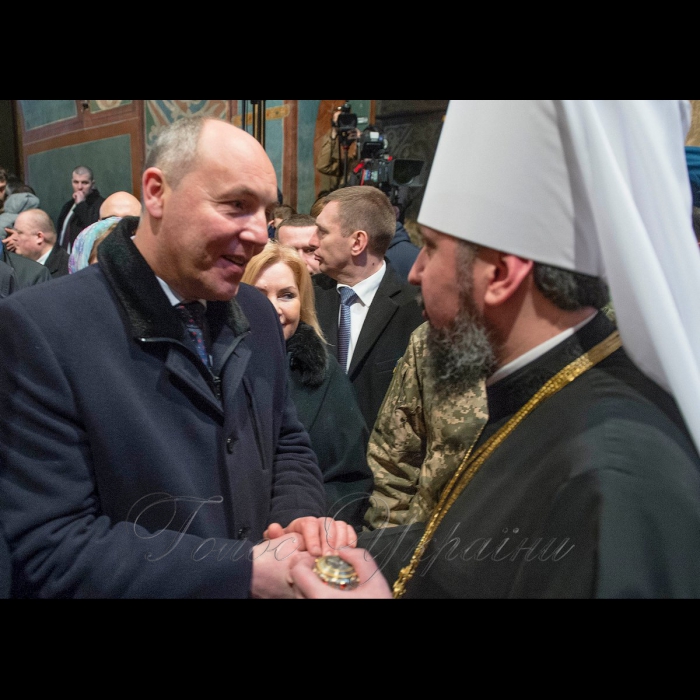 3 лютого 2019 Голова Верховної Ради України Андрій Парубій взяв участь у церемонії інтронізації предстоятеля Православної церкви України (ПЦУ), митрополита Київського і всієї України Епіфанія. 
У Соборі Святої Софії Київської під час божественної літургії 3 лютого відбулася церемонія інтронізації (входження на престол) предстоятеля Православної церкви України (ПЦУ), митрополита Київського і всієї України Епіфанія.  
У церемонії взяли участь Президент України Петро Порошенко та його дружина Марина Порошенко, урядовці, представники духовенства та громадськості.