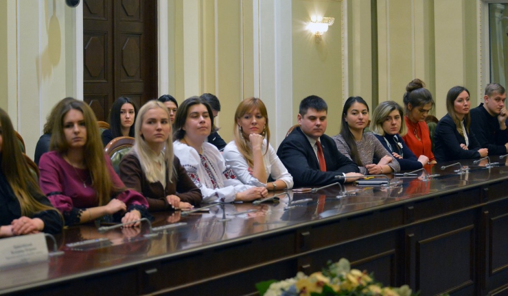 11 лютого 2019 урочиста церемонія відкриття Програми стажування в Апараті Верховної Ради України у 2019 році. Програма триватиме 5 місяців, протягом яких її учасники (інтерни) стажуватимуться в структурних підрозділах Верховної Ради України. Участь в урочистій церемонії відкриття візьмуть керівництво Апарату Верховної Ради України та представники громадської організації «Ліга інтернів».