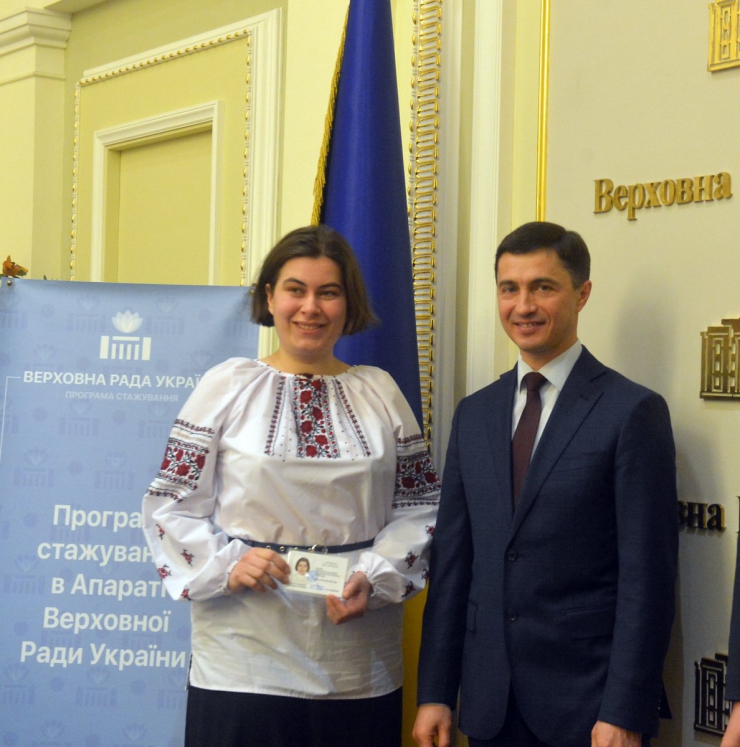 11 лютого 2019 урочиста церемонія відкриття Програми стажування в Апараті Верховної Ради України у 2019 році. Програма триватиме 5 місяців, протягом яких її учасники (інтерни) стажуватимуться в структурних підрозділах Верховної Ради України. Участь в урочистій церемонії відкриття візьмуть керівництво Апарату Верховної Ради України та представники громадської організації «Ліга інтернів». Марія Горовцова, Петро Боднар перший заступник Керівника Апарату - керуючий справами.