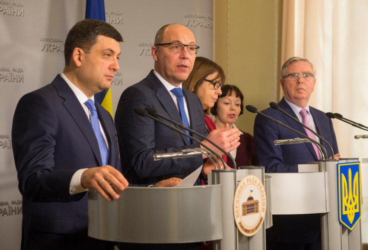 15 лютого 2019 спільний вихід до преси Голови Верховної Ради України Андрія Парубія, Прем’єр-міністра України Володимира Гройсмана, Президента Європейського Парламенту 2002-2004 років П.Кокса, німецького політика Ребекки Хармс.