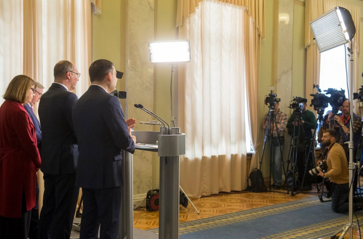 15 лютого 2019 спільний вихід до преси Голови Верховної Ради України Андрія Парубія, Прем’єр-міністра України Володимира Гройсмана, Президента Європейського Парламенту 2002-2004 років П.Кокса, німецького політика Ребекки Хармс.