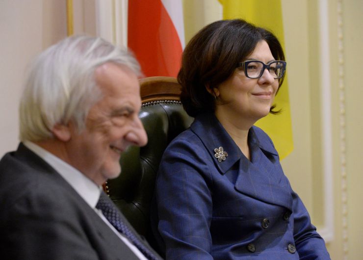 7 березня 2019 у Верховній Раді відбулася Одинадцята сесія Парламентської асамблеї України і Республіки Польща.   
Відкрила засідання сесії Співголова української частини ПА, Заступник Голови Верховної Ради України Оксана Сироїд. На початку виступу Оксана Сироїд зазначила, що напередодні, впродовж двох днів, українські і польські парламентарії отримали досвід, побачили, відчули причини і можливі наслідки війни, яку Росія веде проти України.