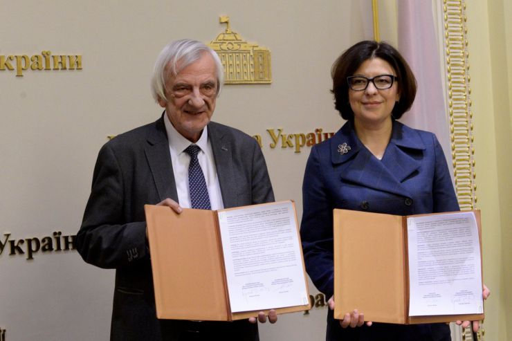 7 березня 2019 у Верховній Раді відбулася Одинадцята сесія Парламентської асамблеї України і Республіки Польща.   
Відкрила засідання сесії Співголова української частини ПА, Заступник Голови Верховної Ради України Оксана Сироїд. На початку виступу Оксана Сироїд зазначила, що напередодні, впродовж двох днів, українські і польські парламентарії отримали досвід, побачили, відчули причини і можливі наслідки війни, яку Росія веде проти України.