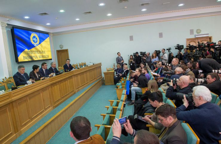 12 березня 2019 Міністр внутрішніх справ України Арсен Аваков, голова Центральної виборчої комісії Тетяна Сліпачук, генеральний прокурор України Юрій Луценко та голова Служби безпеки України Василь Грицак під час брифінгу, присвяченого поточним питанням підготовки та проведення чергових виборів президента України (31 березня 2019 року).