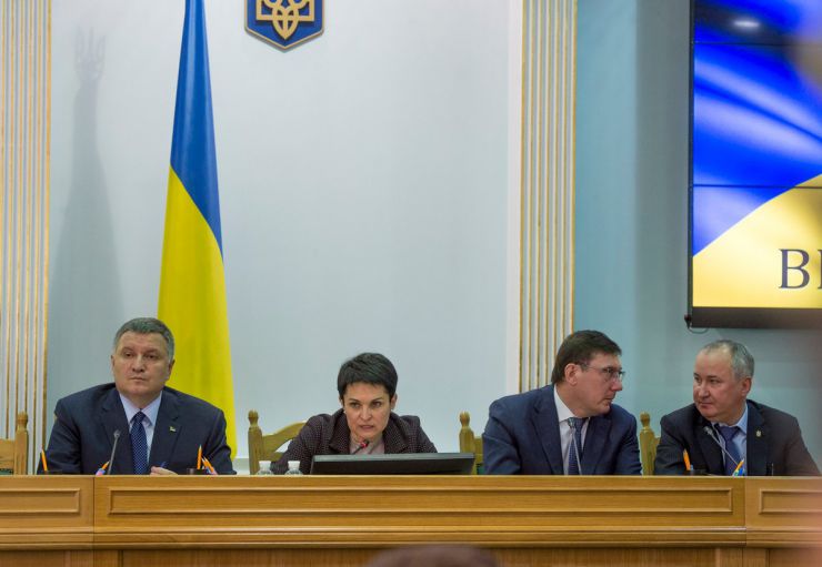 12 березня 2019 Міністр внутрішніх справ України Арсен Аваков, голова Центральної виборчої комісії Тетяна Сліпачук, генеральний прокурор України Юрій Луценко та голова Служби безпеки України Василь Грицак під час брифінгу, присвяченого поточним питанням підготовки та проведення чергових виборів президента України (31 березня 2019 року).