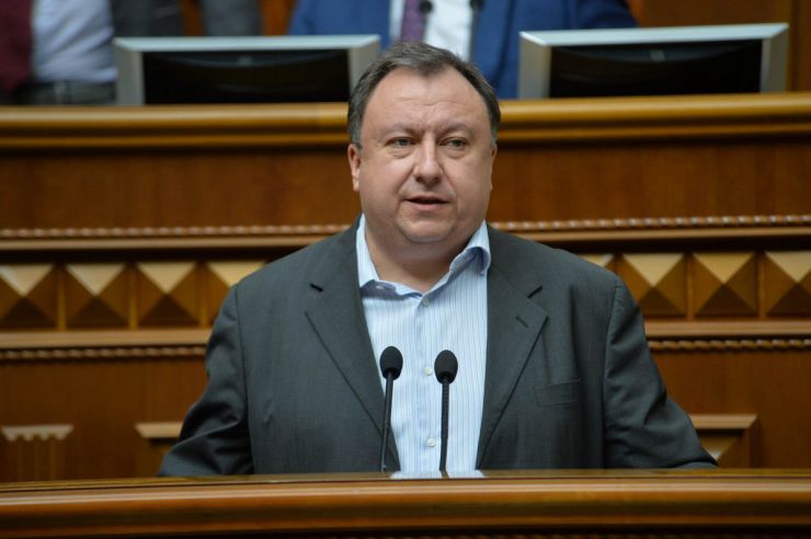 12 березня 2019 пленарне засідання Верховної Ради України.
А.Парубій оголосив початок розгляду правок до проекту Закону про забезпечення функціонування української мови як державної (№ 5670-д), розгляд якого у другому читанні було розпочато 28 лютого.
