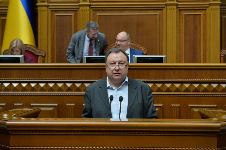 12 березня 2019 пленарне засідання Верховної Ради України.
А.Парубій оголосив початок розгляду правок до проекту Закону про забезпечення функціонування української мови як державної (№ 5670-д), розгляд якого у другому читанні було розпочато 28 лютого.
