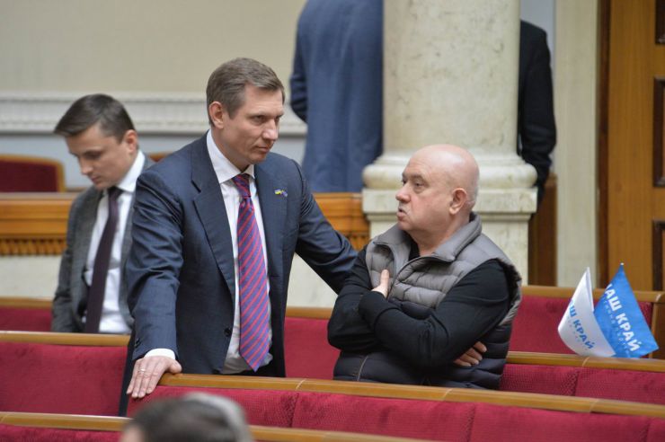 13 березня 2019 пленарне засідання Верховної Ради України.
А.Парубій оголосив про продовження розгляду правок до проекту Закону про забезпечення функціонування української мови як державної (№ 5670-д), розгляд якого у другому читанні було розпочато 28 лютого.