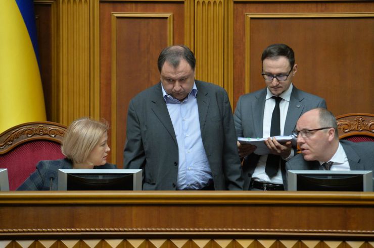 13 березня 2019 пленарне засідання Верховної Ради України.
А.Парубій оголосив про продовження розгляду правок до проекту Закону про забезпечення функціонування української мови як державної (№ 5670-д), розгляд якого у другому читанні було розпочато 28 лютого.