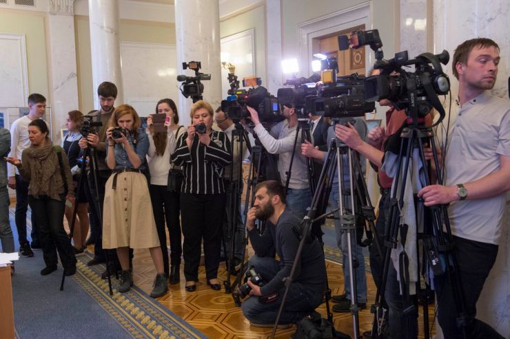 19 березня 2019 перший заступник Голови Верховної Ради України Ірина Геращенко відкриє експозицію «Повернення додому» на підтримку захоплених українських моряків
Захід проводиться для привернення уваги суспільства до агресивних та протиправних дій з боку російської влади, а також з метою підтримати українських військовополонених моряків, які незаконно утримуються у московських слідчих ізоляторах.