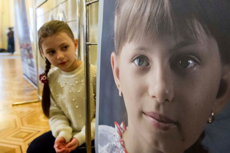 19 березня 2019 у кулуарах І поверху будинку Верховної Ради України Громадська Організація «Серця Кіборгів»  представила тематичний календар «Погляд майбутнього» на 2019 рік зі світлинами 12 дітей з родин загиблих військовослужбовців в зоні проведення АТО на сході України.
Вікторія Сухенко.