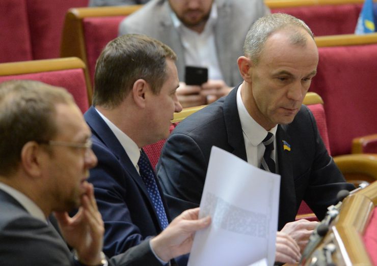 21 березня 2019 пленарне засідання Верховної Ради України.
А.Парубій зазначив, що сьогодні Парламент продовжує розгляд проекту Закону про забезпечення функціонування української мови як державної (№ 5670-д), розгляд якого у другому читанні було розпочато 28 лютого. Сергій Євтушок Б, Андрій Кожем’якін Б.